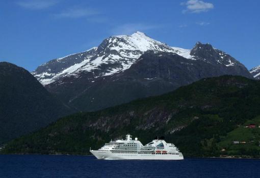 Navegando por los Fiordos de Noruega